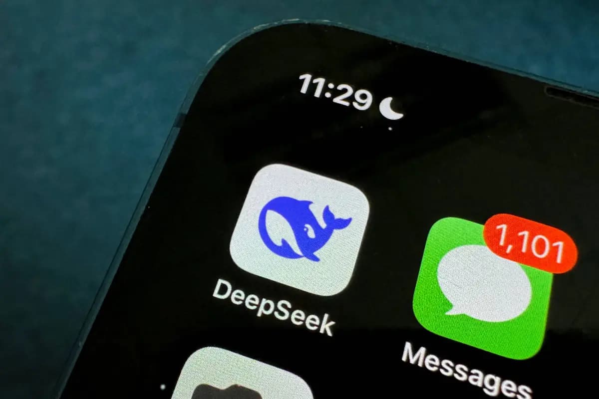 DeepSeek: Mọi Điều Cần Biết Về Ứng Dụng Chatbot AI Đình Đám